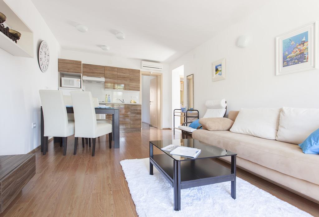 Apartments Kump روفينج المظهر الخارجي الصورة
