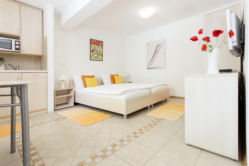 Apartments Kump روفينج المظهر الخارجي الصورة